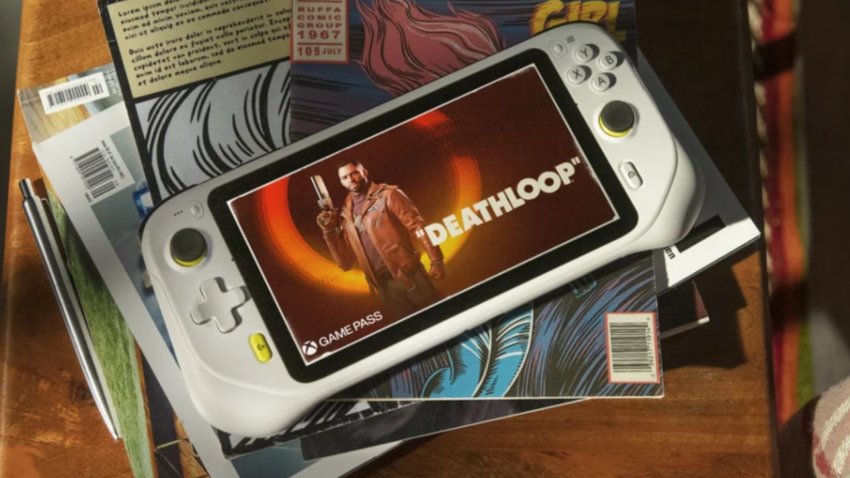 The picture shows the new gaming handheld from Logitech